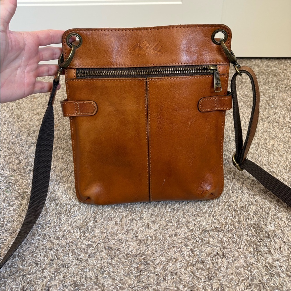 Patricia Nash Prizzi Tooled Leather Crossbody Bag - Picture 7 of 9
